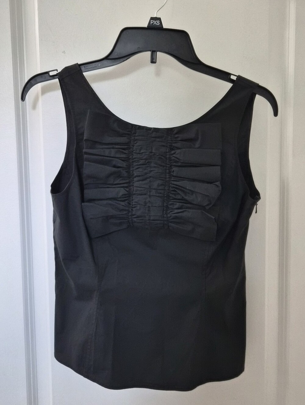 Boutique Moschino Black Ruched Sleeveless Top Made in Italy Size 6